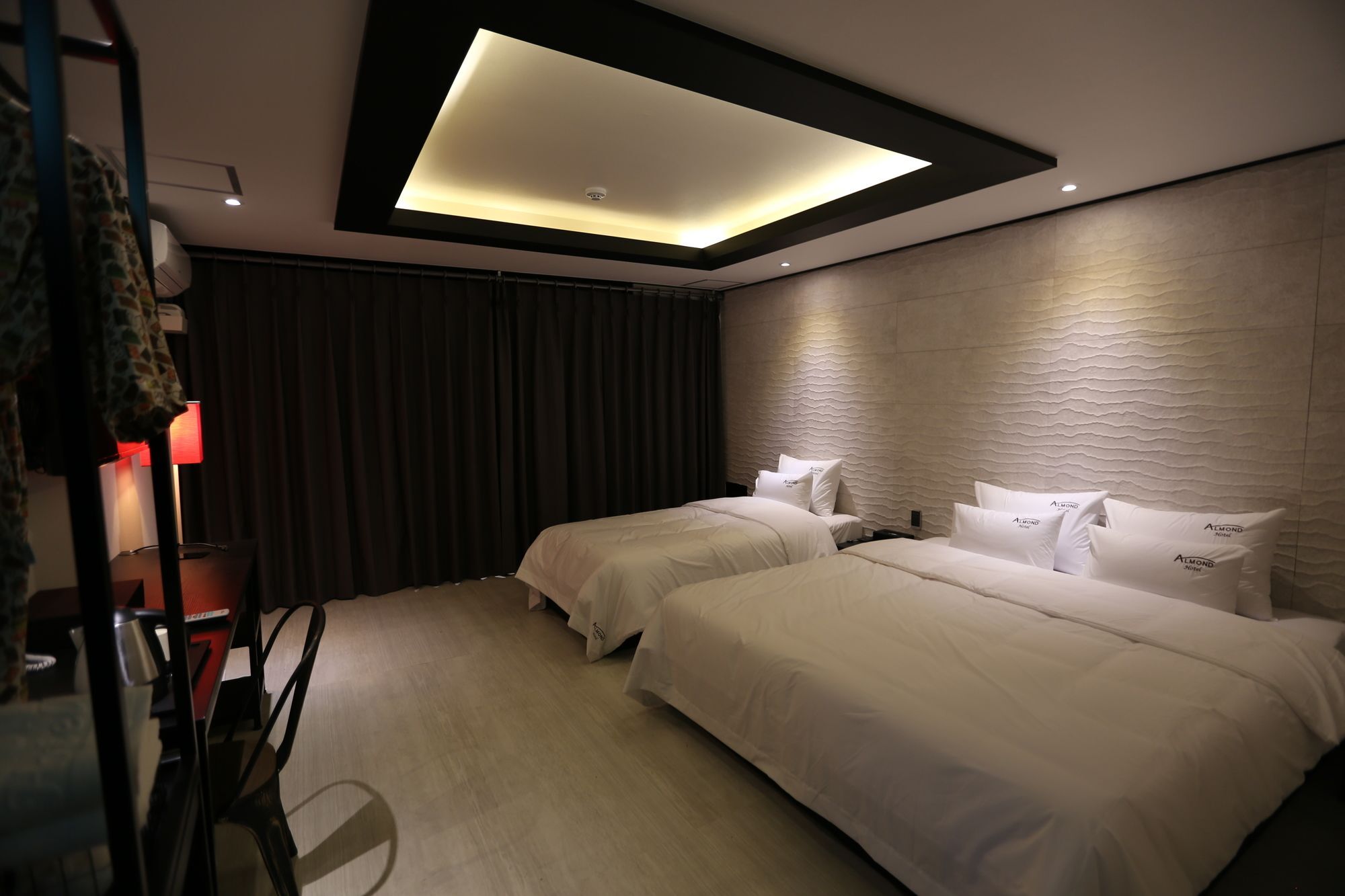 Almond Hotel Gupo Station Busan Exterior foto